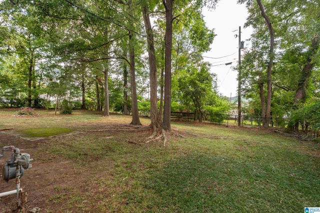 2012 2ND AVENUE N, Pell City, AL 35125