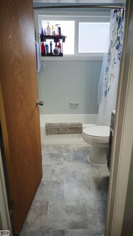 23814 Cushing Street, Eastpointe, MI 48021