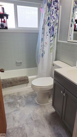 23814 Cushing Street, Eastpointe, MI 48021