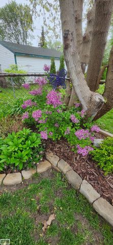 23814 Cushing Street, Eastpointe, MI 48021