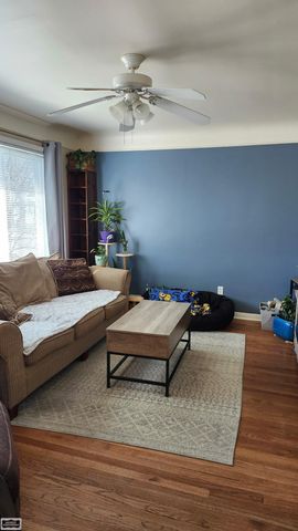 23814 Cushing Street, Eastpointe, MI 48021