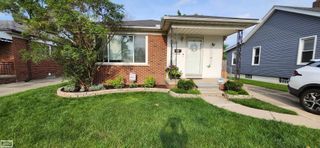 23814 Cushing Street, Eastpointe, MI 48021