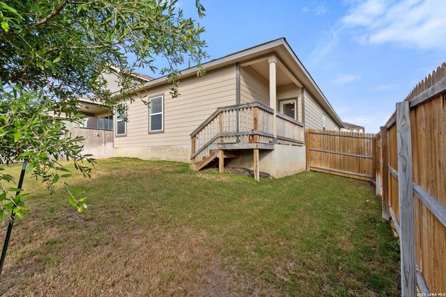 4250 ADMIRALS BND, Converse, TX 78109