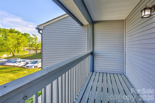 6608 Point Comfort Lane, Charlotte, NC 28226