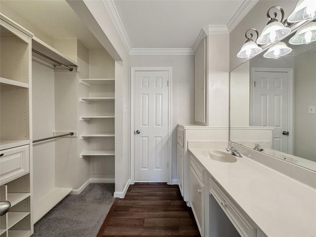 5515 Strack Road 135, Houston, TX 77069