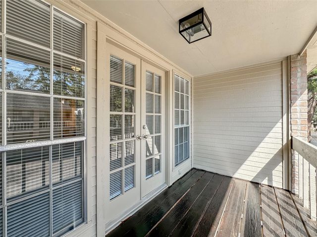 5515 Strack Road 135, Houston, TX 77069