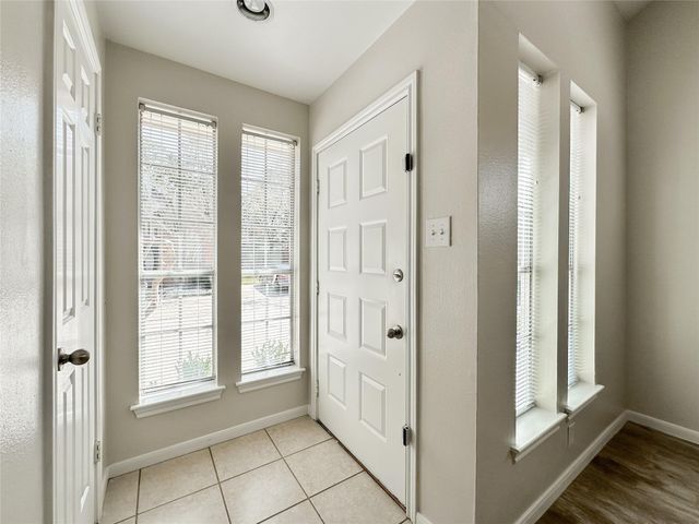 5515 Strack Road 135, Houston, TX 77069