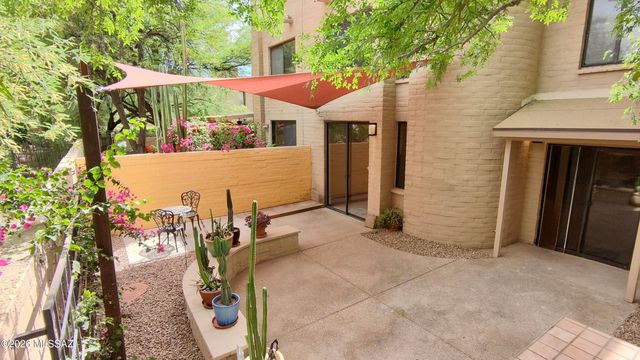 2928 E Sierra Vista Road, Tucson, AZ 85716