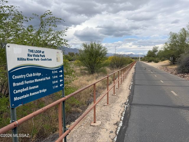 2928 E Sierra Vista Road, Tucson, AZ 85716