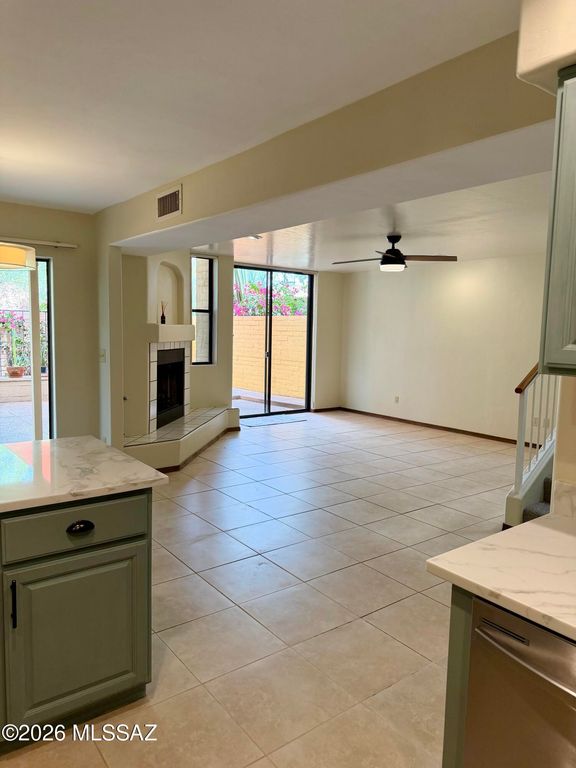 2928 E Sierra Vista Road, Tucson, AZ 85716