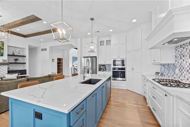 12901 W 170th Street, Overland Park, KS 66221