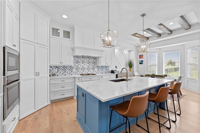 12901 W 170th Street, Overland Park, KS 66221
