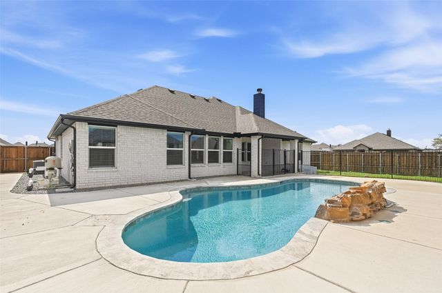 501 Crabtree Circle, Josephine, TX 75173