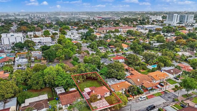 3951 SW 2nd Ter, Miami, FL 33134