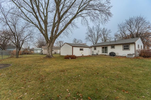 978 17th Street SE, Rochester, MN 55904