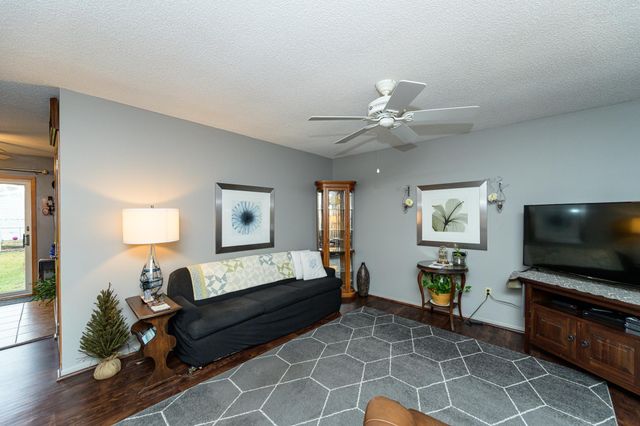 978 17th Street SE, Rochester, MN 55904