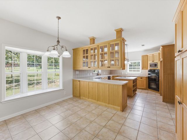1025 Burchbury Trail, Argyle, TX 76226