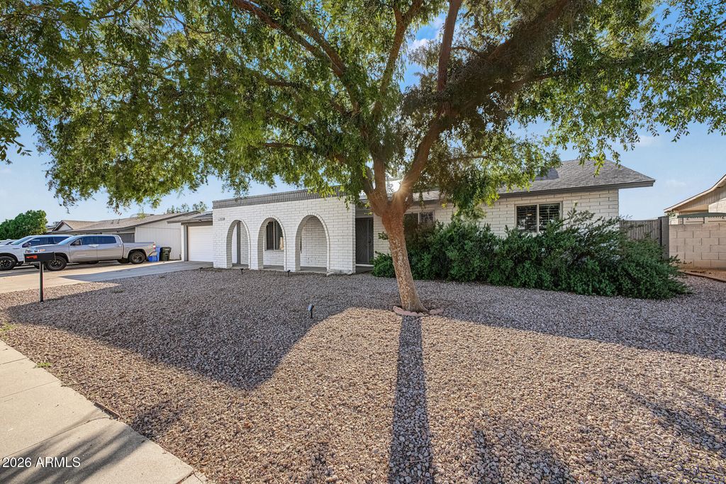19236 N 22ND Lane, Phoenix, AZ 85027 — photo 3