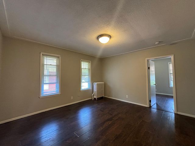 1092 Edgerton Street, Saint Paul, MN 55130