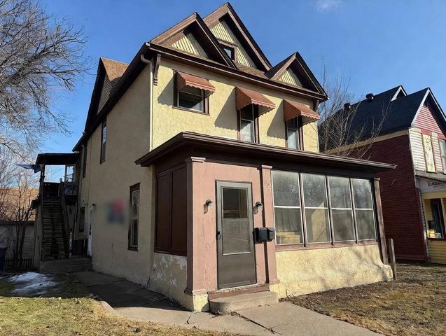 1092 Edgerton Street, Saint Paul, MN 55130