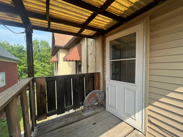 1092 Edgerton Street, Saint Paul, MN 55130