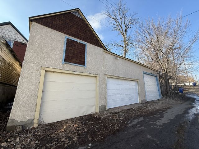 1092 Edgerton Street, Saint Paul, MN 55130