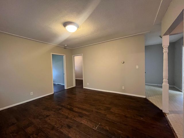 1092 Edgerton Street, Saint Paul, MN 55130