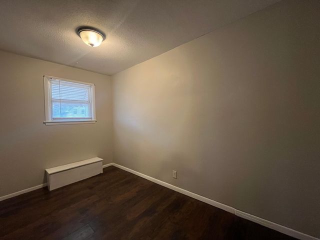 1092 Edgerton Street, Saint Paul, MN 55130