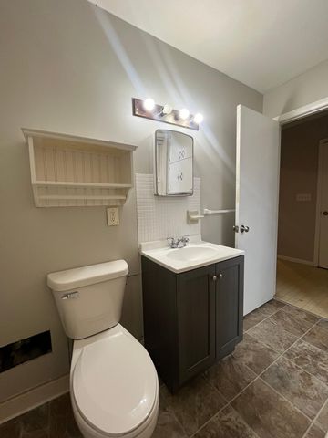 1092 Edgerton Street, Saint Paul, MN 55130