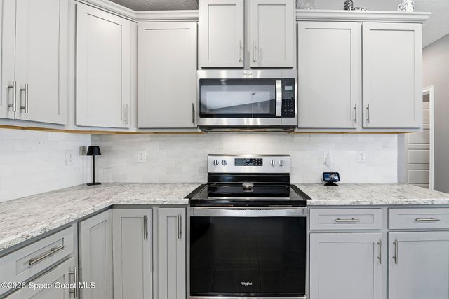 1061 Canfield Circle SE, Palm Bay, FL 32909