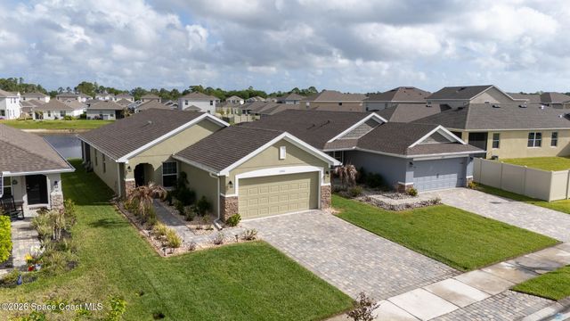 1061 Canfield Circle SE, Palm Bay, FL 32909
