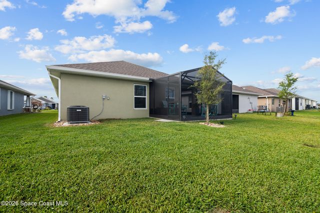 1061 Canfield Circle SE, Palm Bay, FL 32909