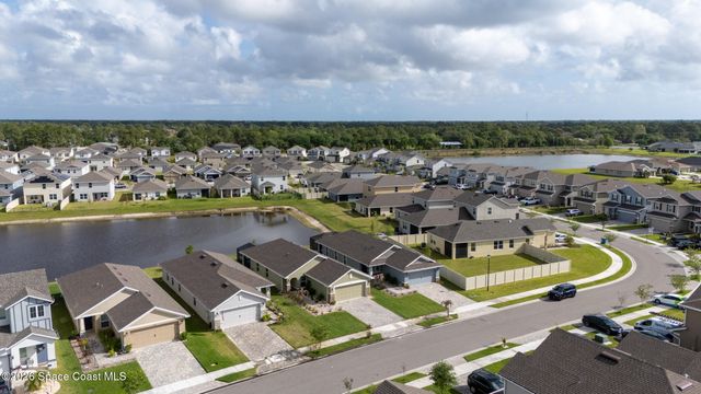 1061 Canfield Circle SE, Palm Bay, FL 32909