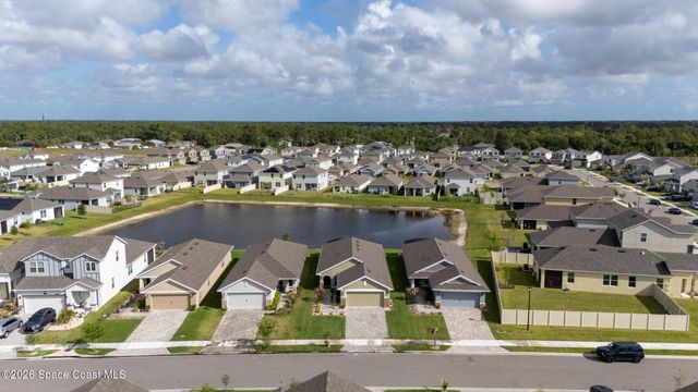 1061 Canfield Circle SE, Palm Bay, FL 32909