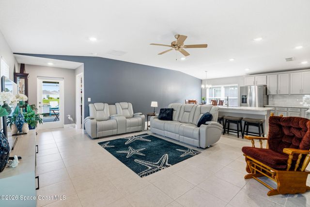 1061 Canfield Circle SE, Palm Bay, FL 32909