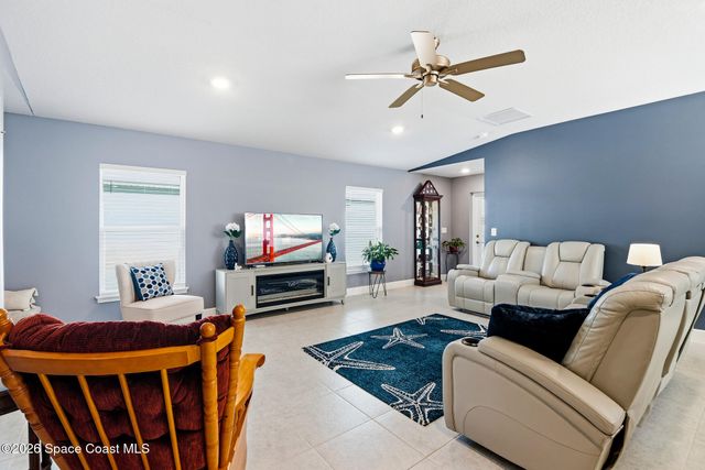 1061 Canfield Circle SE, Palm Bay, FL 32909