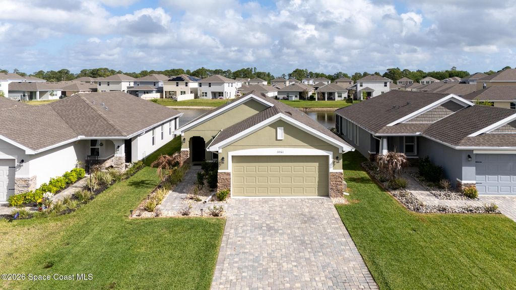 1061 Canfield Circle SE, Palm Bay, FL 32909