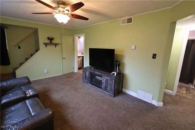 842 Grant Avenue, Cuyahoga Falls, OH 44221