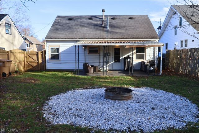 842 Grant Avenue, Cuyahoga Falls, OH 44221