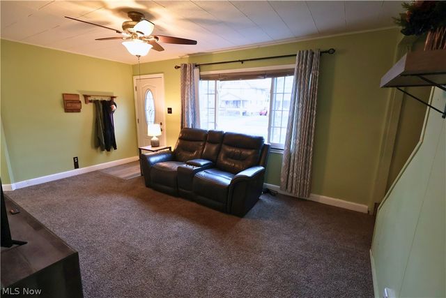 842 Grant Avenue, Cuyahoga Falls, OH 44221