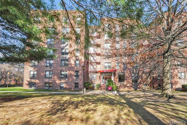 150-29 72nd Road 4H, Flushing, NY 11367