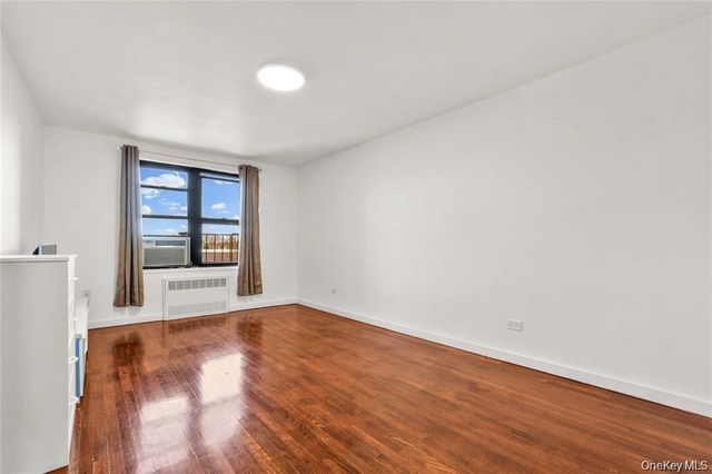 150-29 72nd Road 4H, Flushing, NY 11367