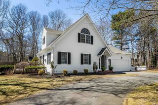 49 Rivers End Road, Falmouth, MA 02536