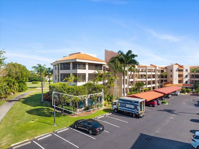 7507 La Paz Boulevard N101, Boca Raton, FL 33433