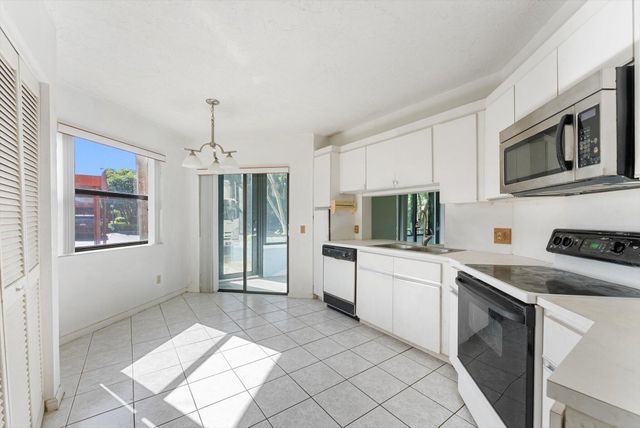 7507 La Paz Boulevard N101, Boca Raton, FL 33433