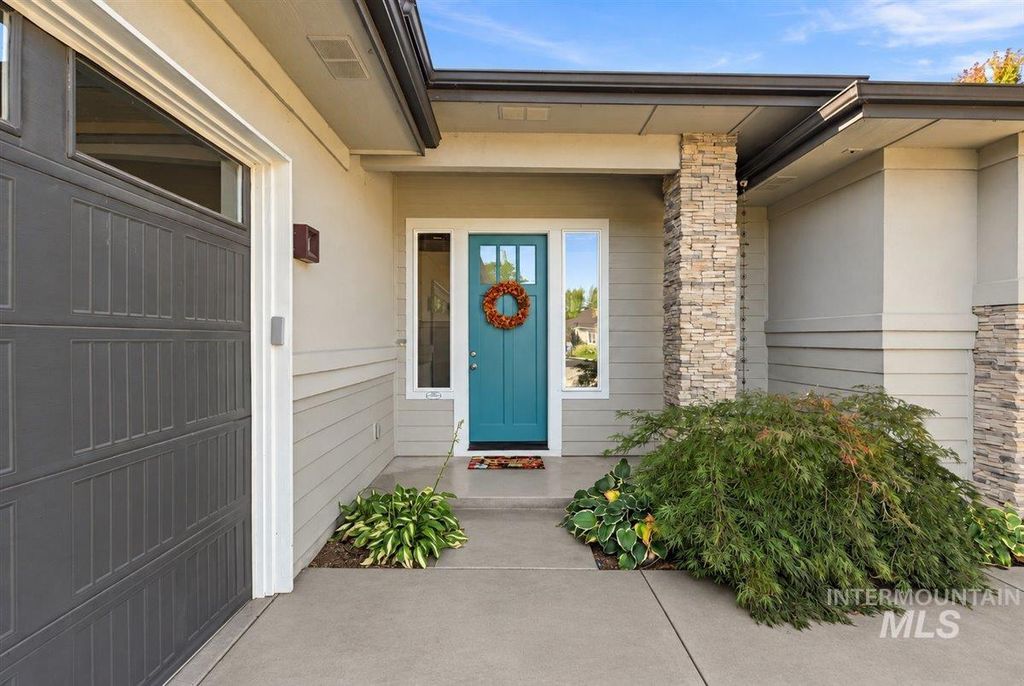 3961 W Caragana Ct, Meridian, ID 83646 photo 3