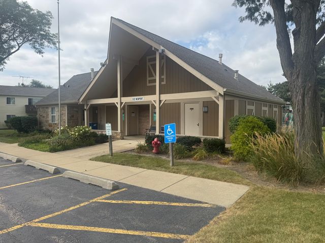 623 Mallard Court A1, Bartlett, IL 60103