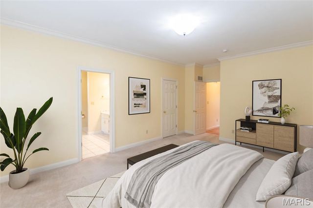 7917 Grantwood Cove Lane, Crestwood, MO 63123