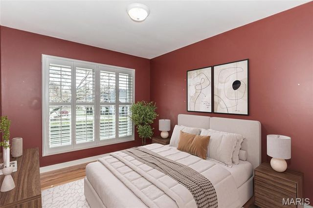 7917 Grantwood Cove Lane, Crestwood, MO 63123