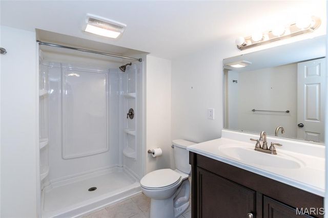 7917 Grantwood Cove Lane, Crestwood, MO 63123